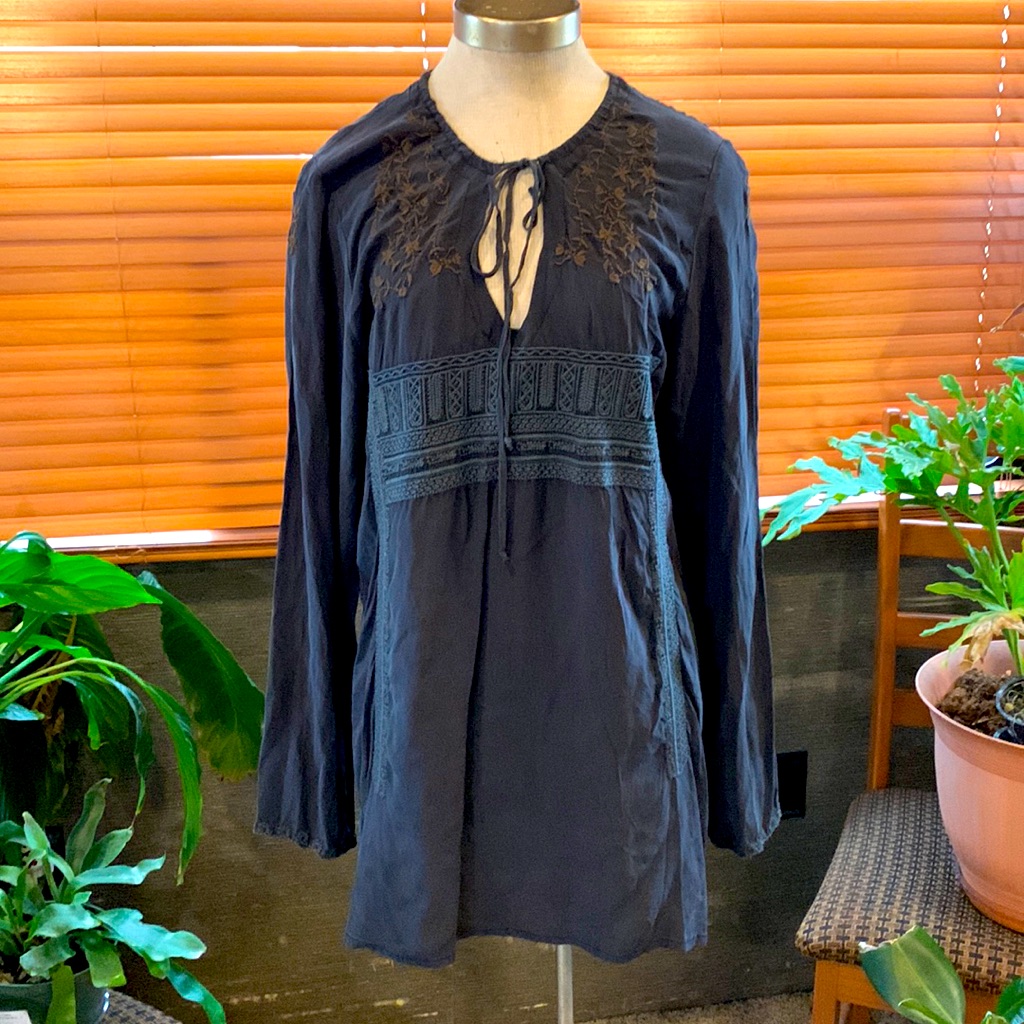 Biya Lg Black Satin Tunic Embroidered